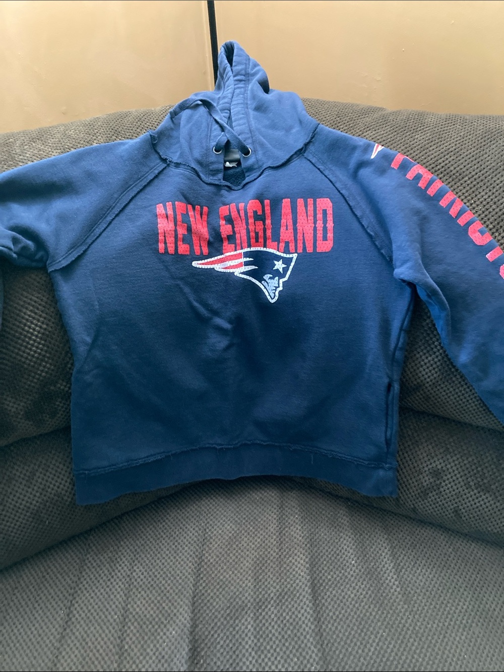 New England Patriots womens size L Navy Blue Hoodie Sweatshirt